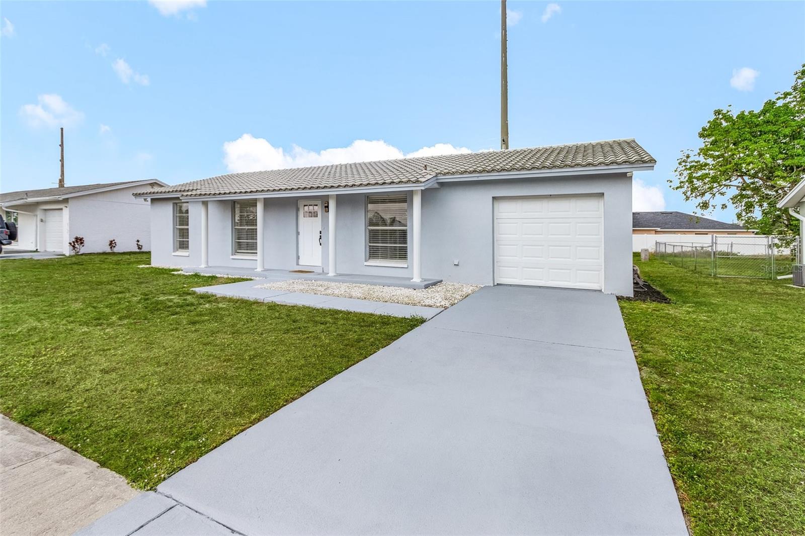 1127 LOVELY LN, NORTH FORT MYERS, FL, 33903