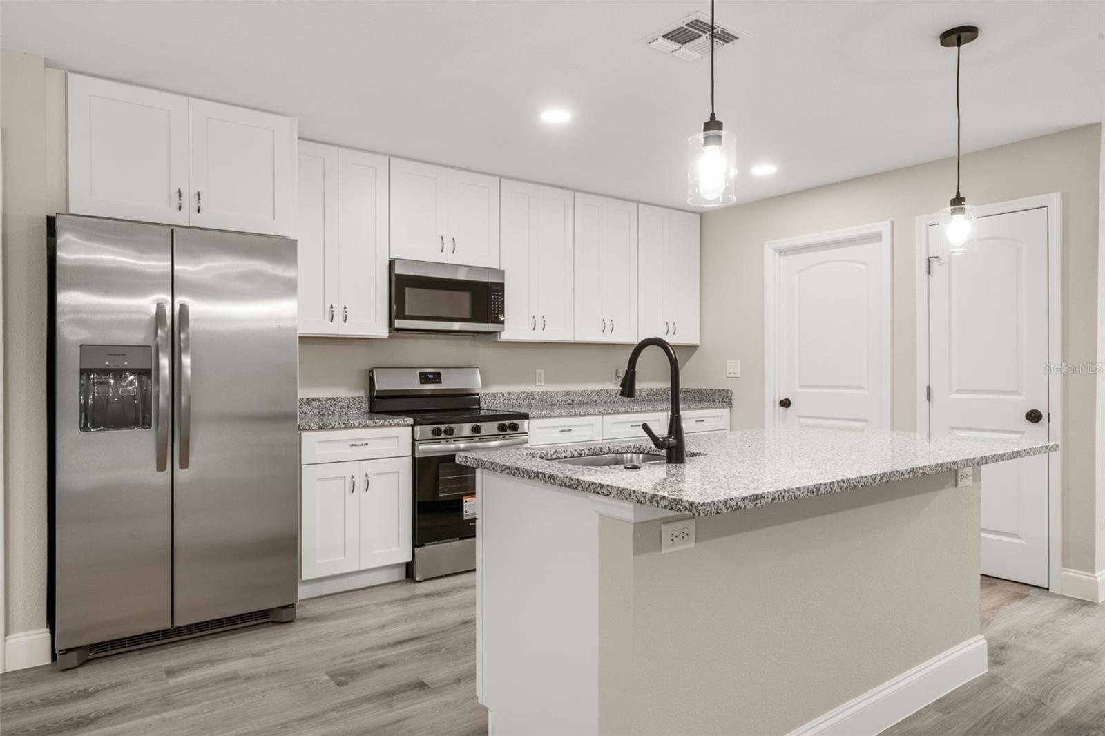 7805 SUN N LAKE BLVD, SEBRING, FL, 33872