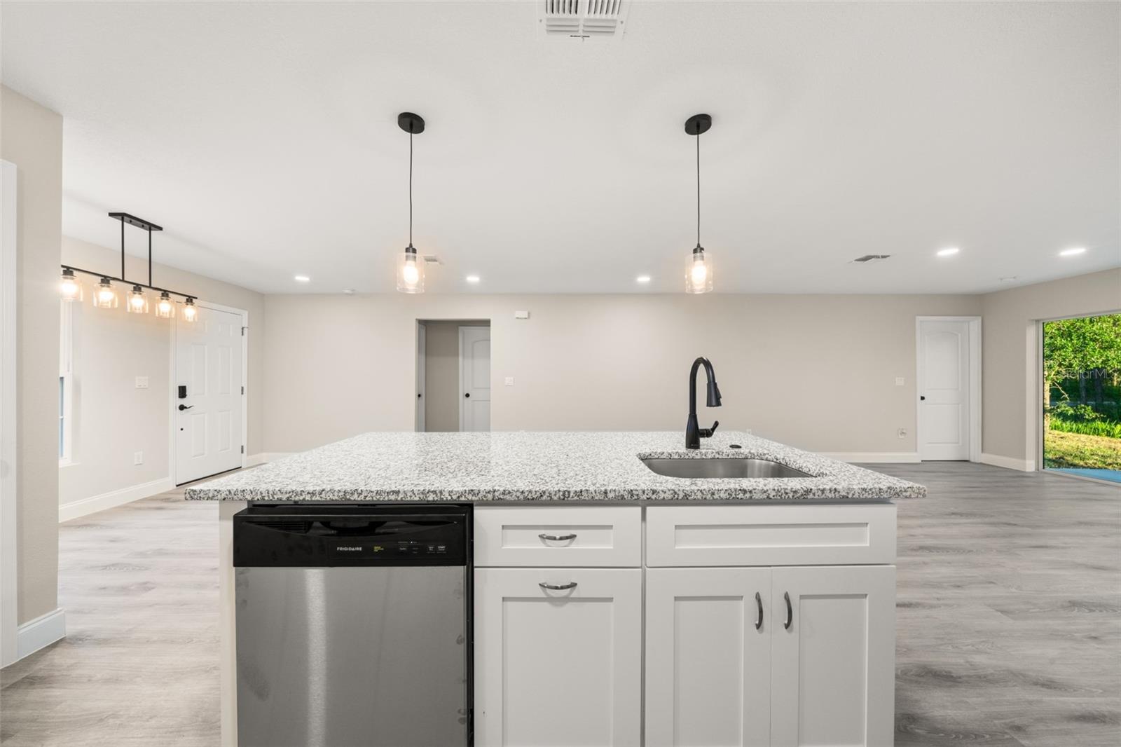 7805 SUN N LAKE BLVD, SEBRING, FL, 33872