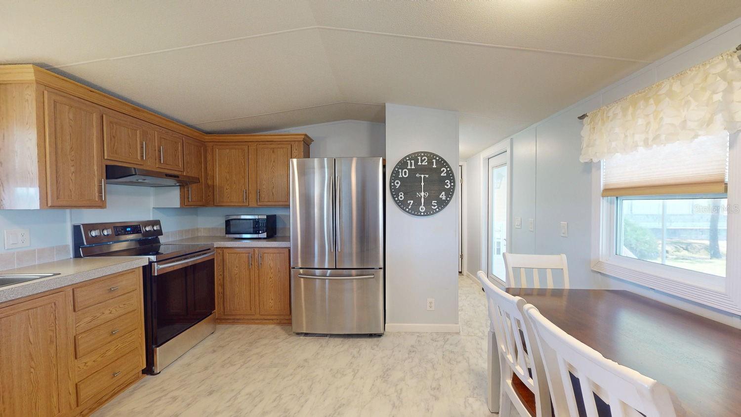 10728 POPLAR ST NE, ST PETERSBURG, FL, 33716