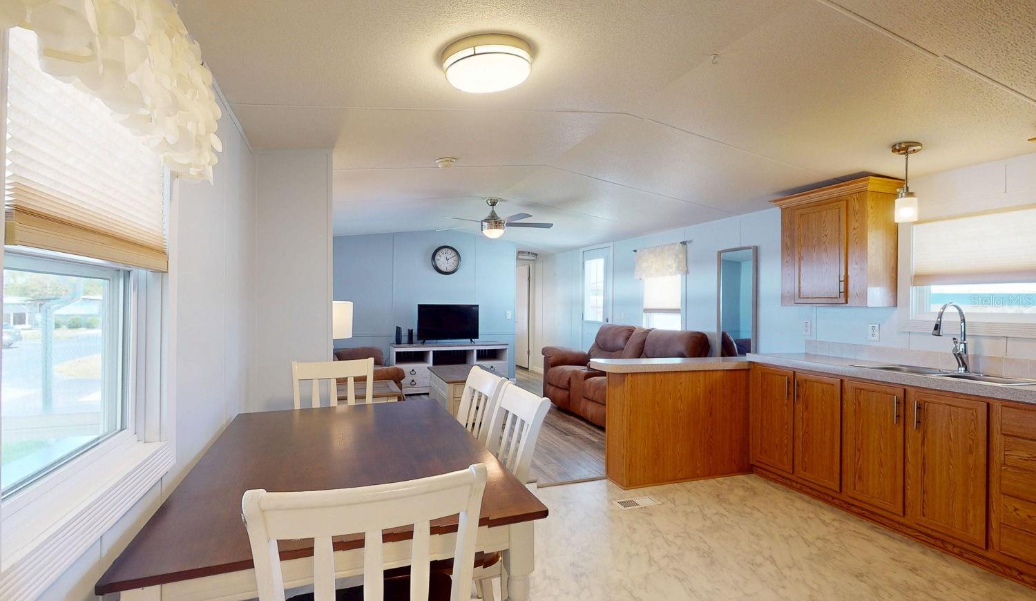 10728 POPLAR ST NE, ST PETERSBURG, FL, 33716