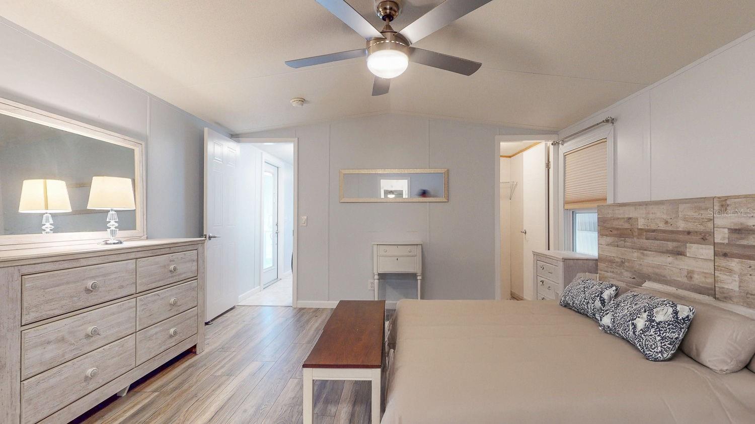 10728 POPLAR ST NE, ST PETERSBURG, FL, 33716