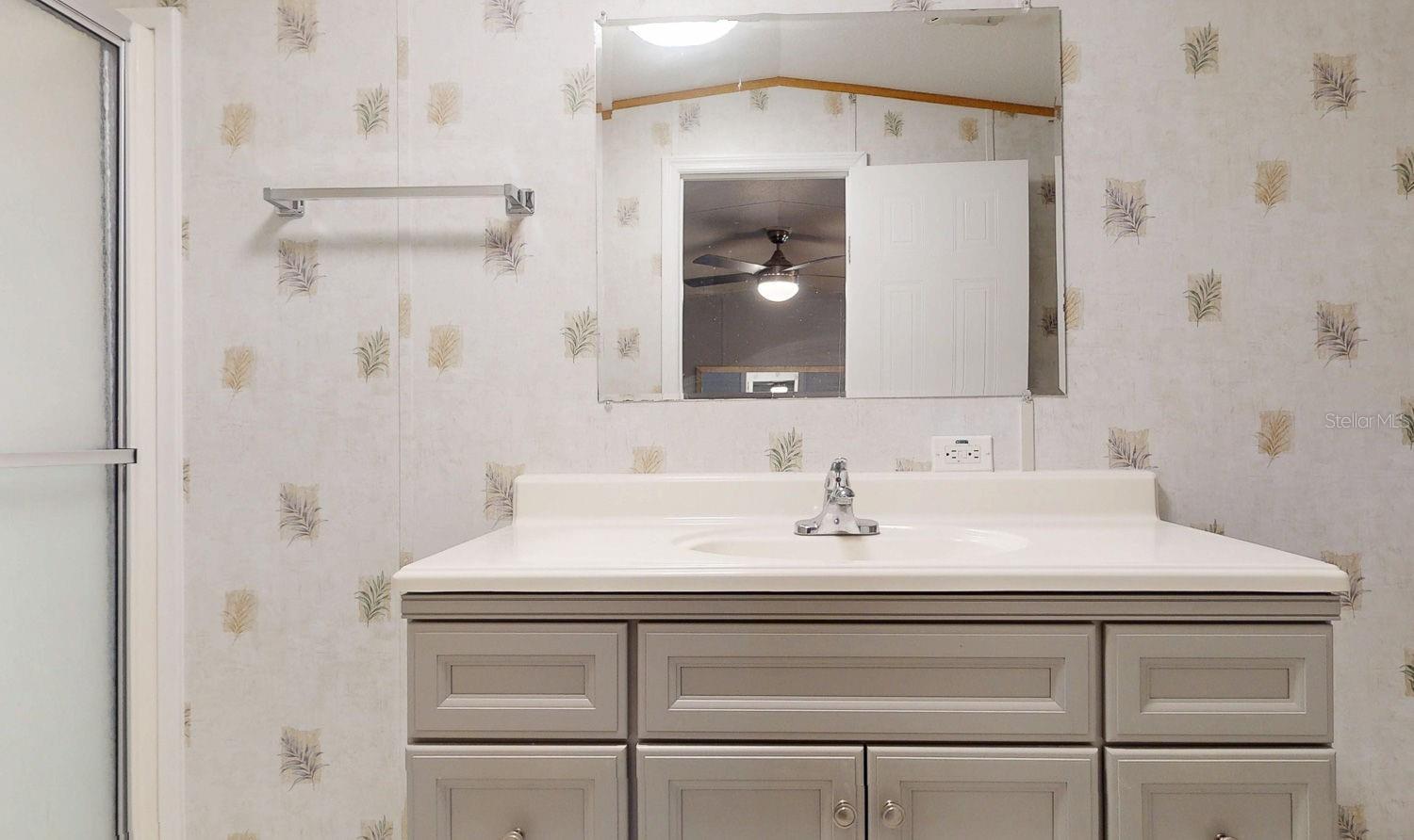 10728 POPLAR ST NE, ST PETERSBURG, FL, 33716