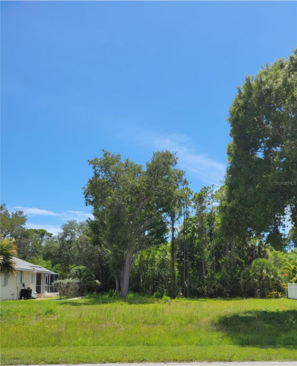 13 TEE VIEW PL, ROTONDA WEST, FL, 33947