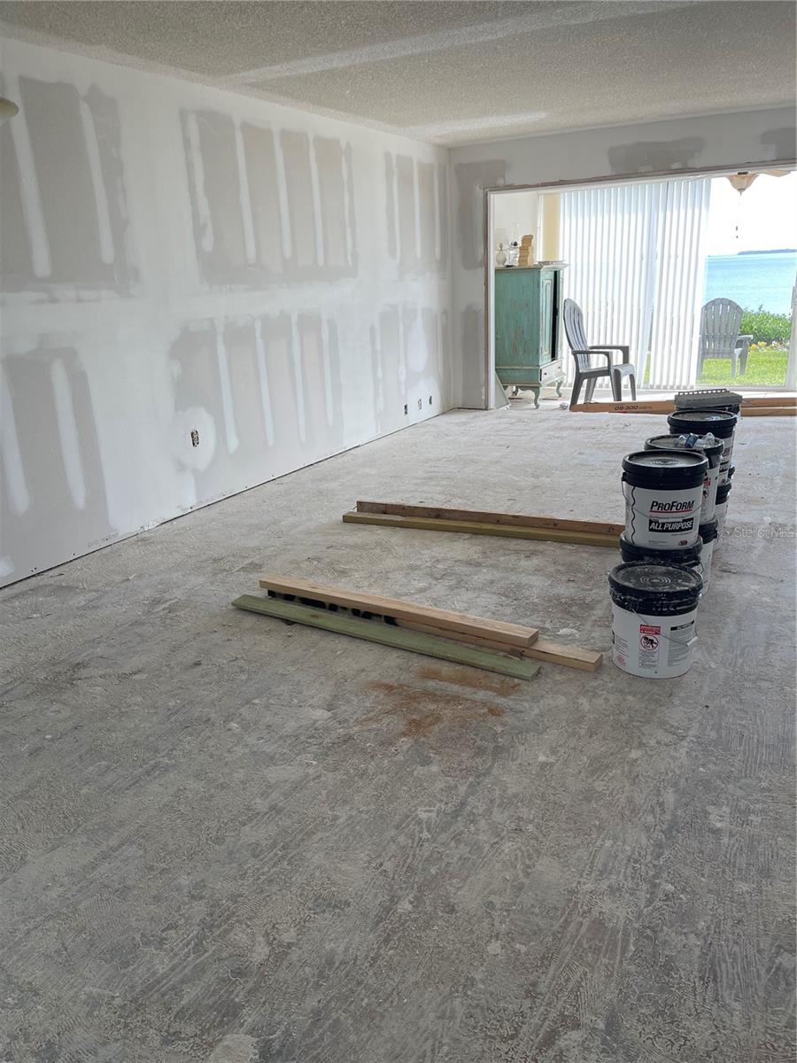 600 MANATEE AVE #111, HOLMES BEACH, FL, 34217