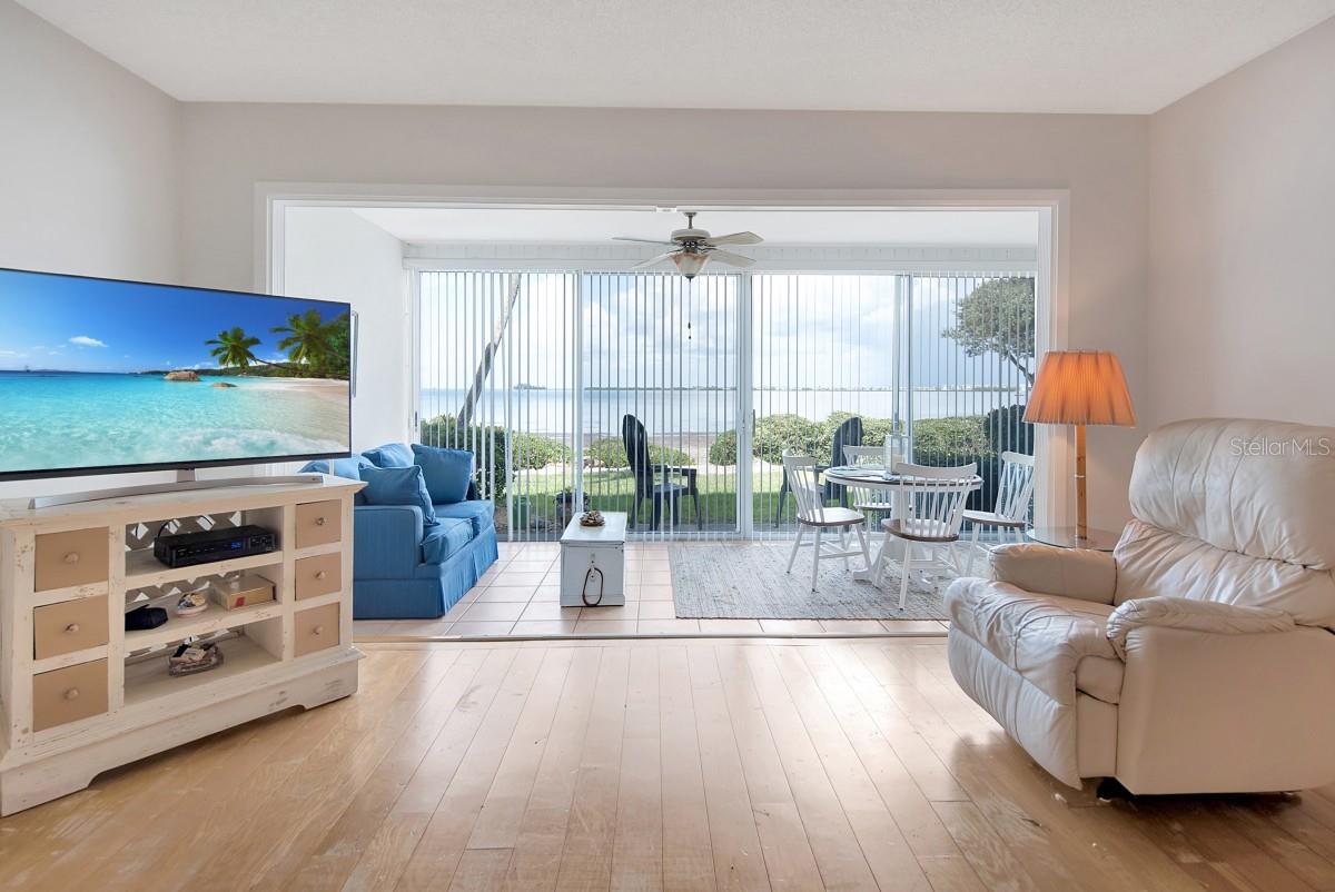 600 MANATEE AVE #111, HOLMES BEACH, FL, 34217