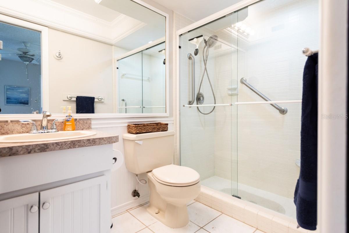 600 MANATEE AVE #111, HOLMES BEACH, FL, 34217