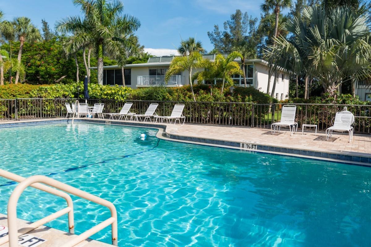 600 MANATEE AVE #111, HOLMES BEACH, FL, 34217