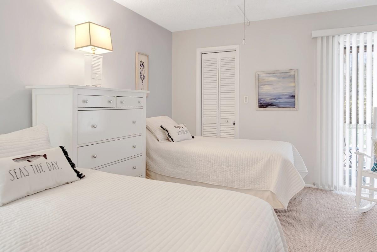 600 MANATEE AVE #111, HOLMES BEACH, FL, 34217