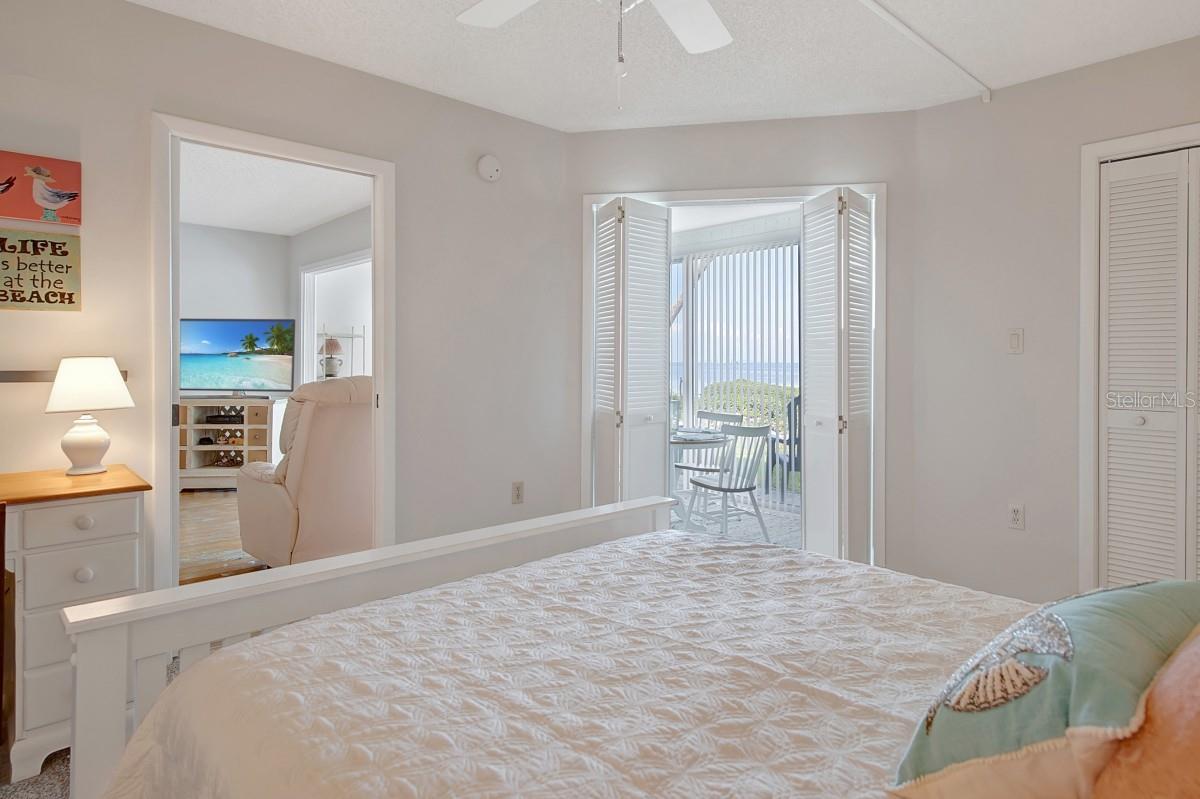 600 MANATEE AVE #111, HOLMES BEACH, FL, 34217