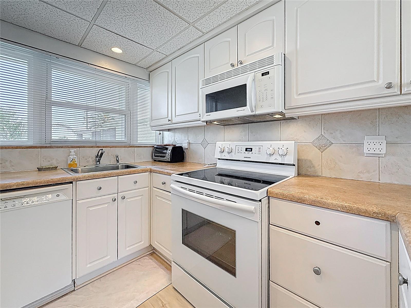 7050 SUNSET WAY #22, ST PETE BEACH, FL, 33706