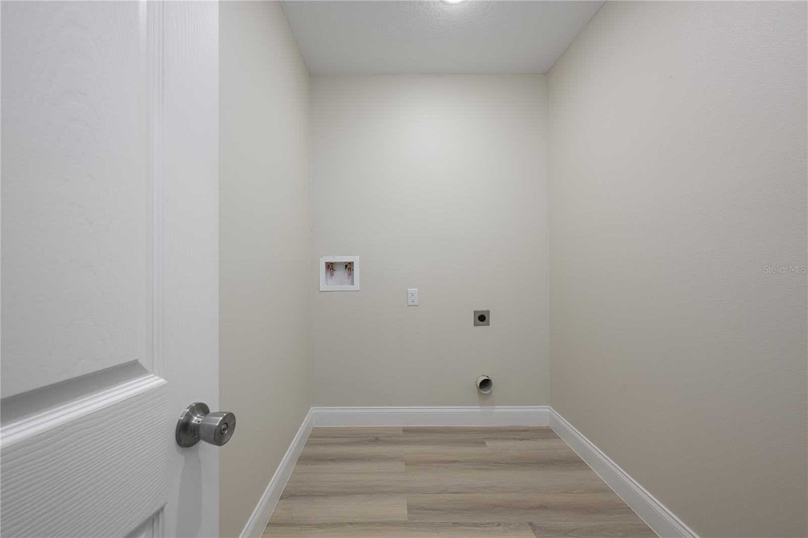 502 E HOWRY AVE, DELAND, FL, 32724