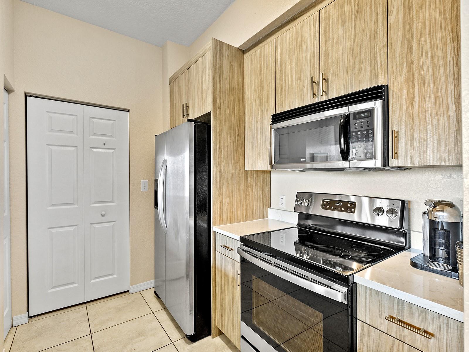 1064 N TAMIAMI TRL #1611, SARASOTA, FL, 34236