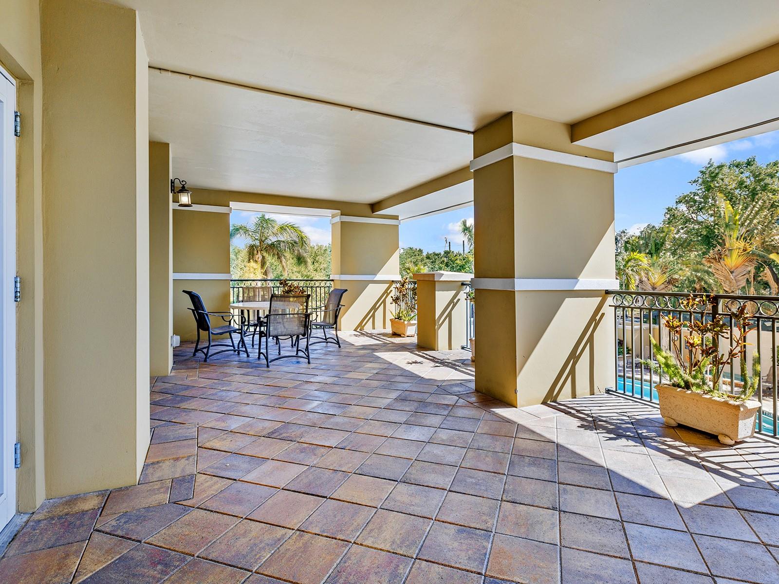 1064 N TAMIAMI TRL #1611, SARASOTA, FL, 34236