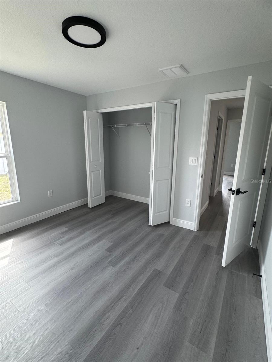 12122 CLARENDON AVE, PORT CHARLOTTE, FL, 33981