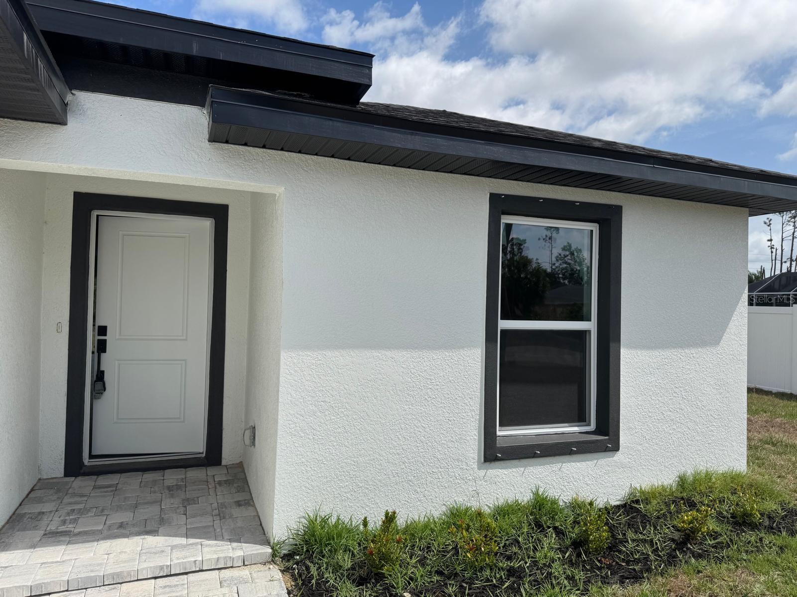 12122 CLARENDON AVE, PORT CHARLOTTE, FL, 33981