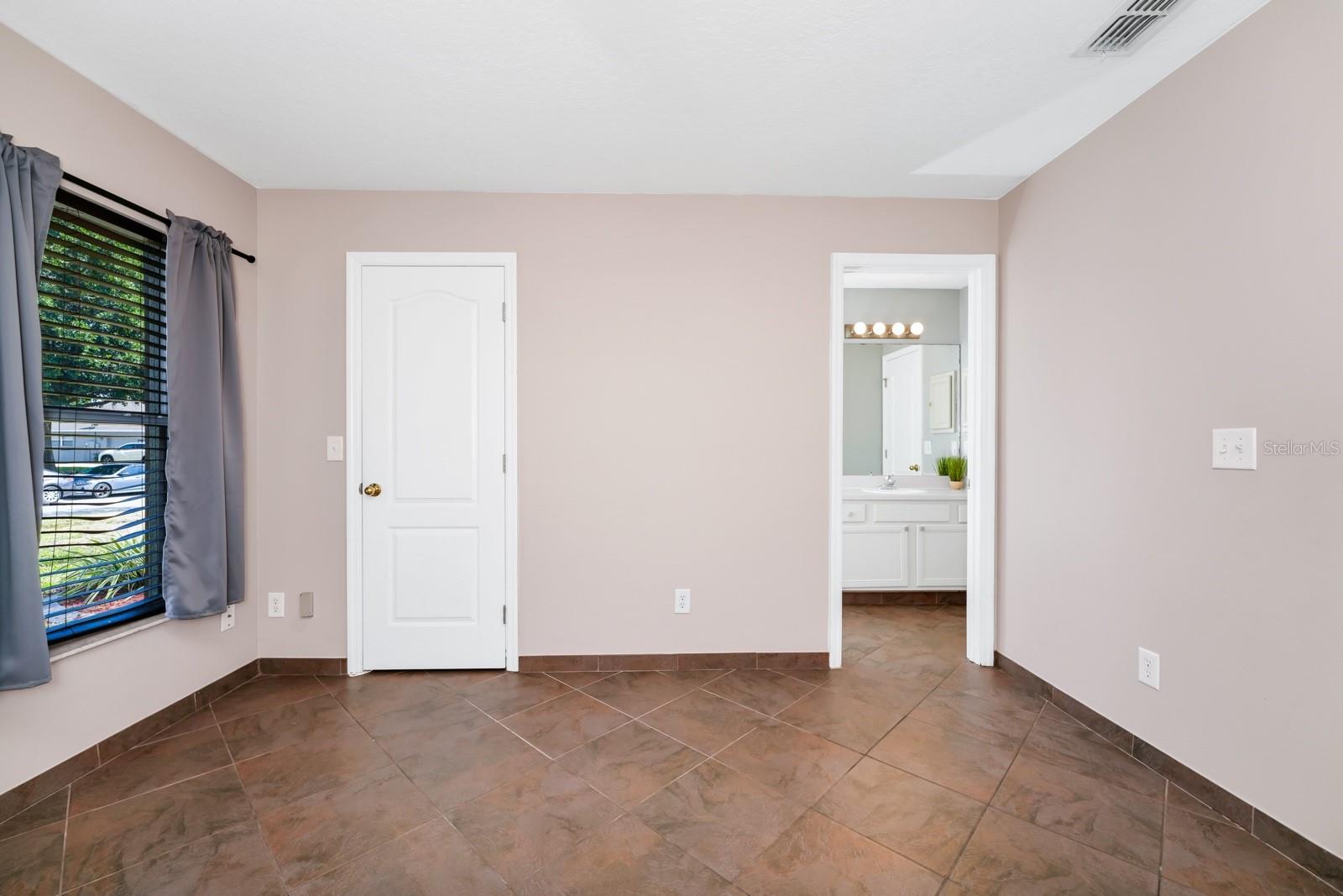 36725 OCONEE AVE, EUSTIS, FL, 32736