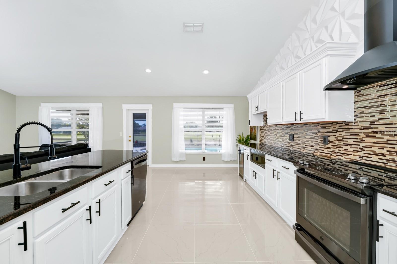 36725 OCONEE AVE, EUSTIS, FL, 32736