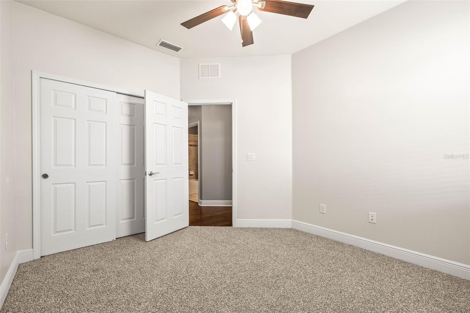 Guest bedroom 2