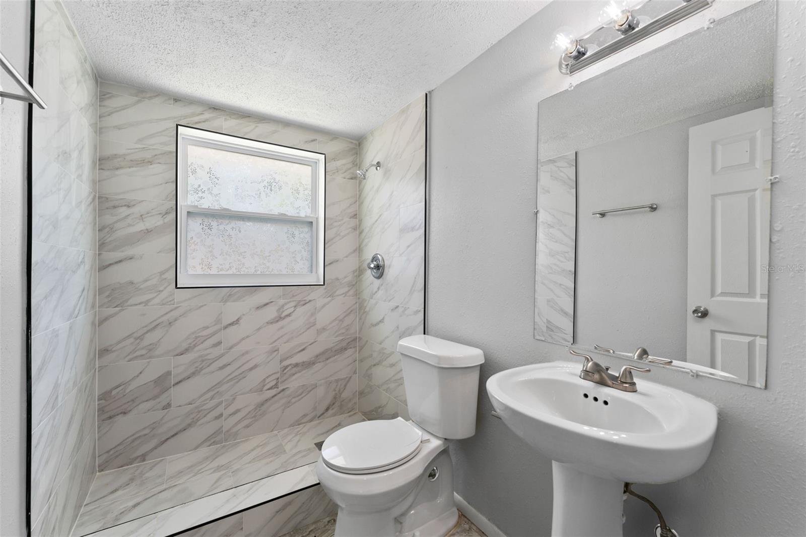 7105 N WHITTIER ST, TAMPA, FL, 33617