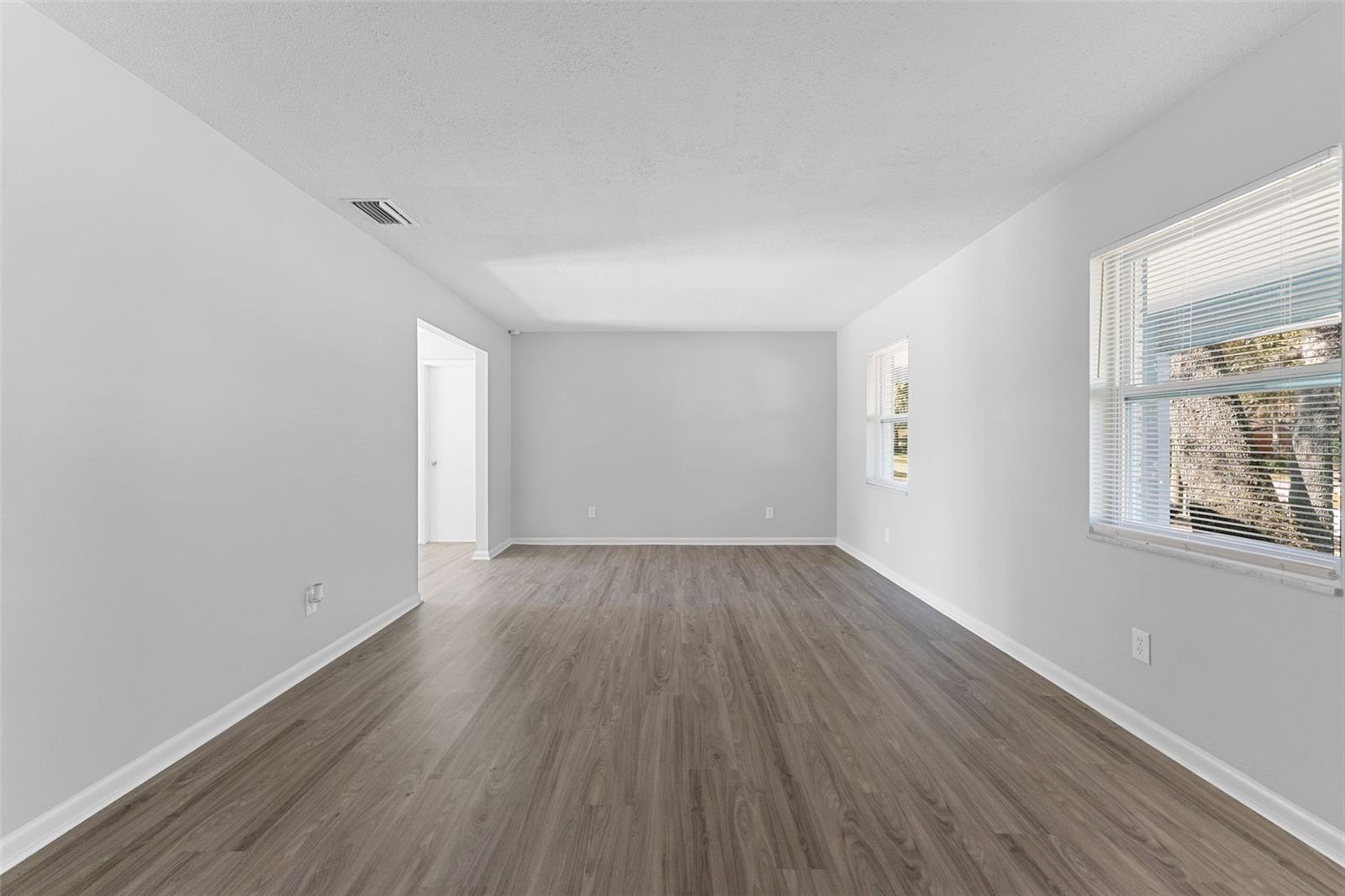 7105 N WHITTIER ST, TAMPA, FL, 33617