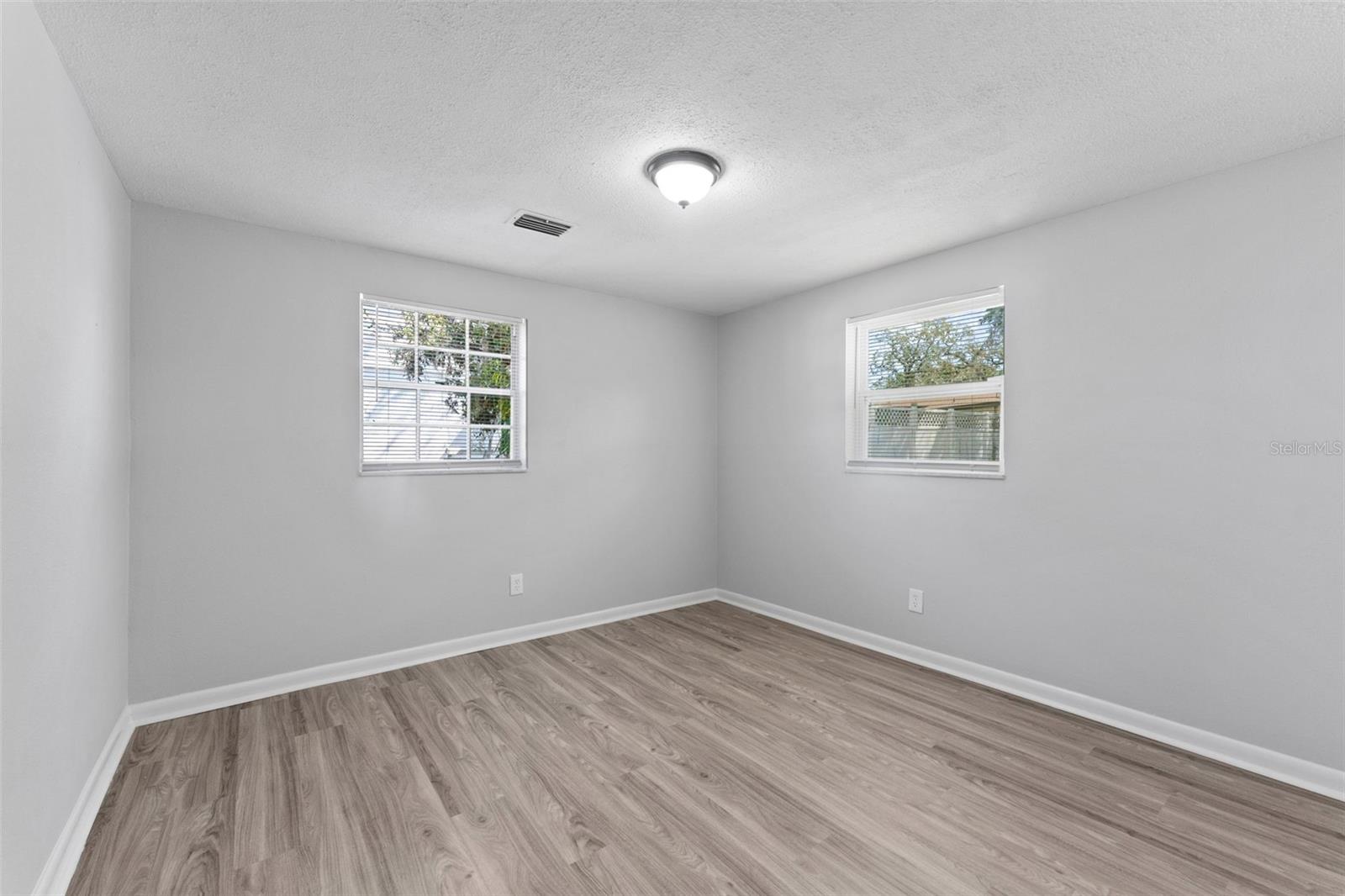 7105 N WHITTIER ST, TAMPA, FL, 33617