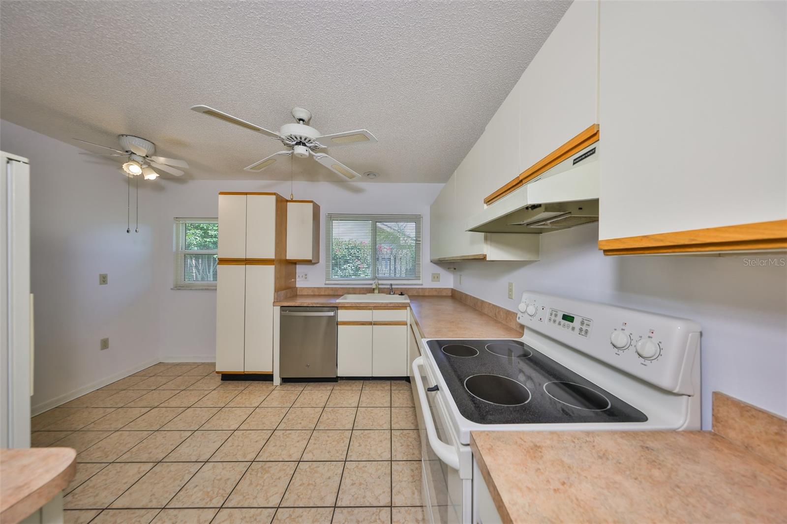 1617 COMFY CT, SUN CITY CENTER, FL, 33573