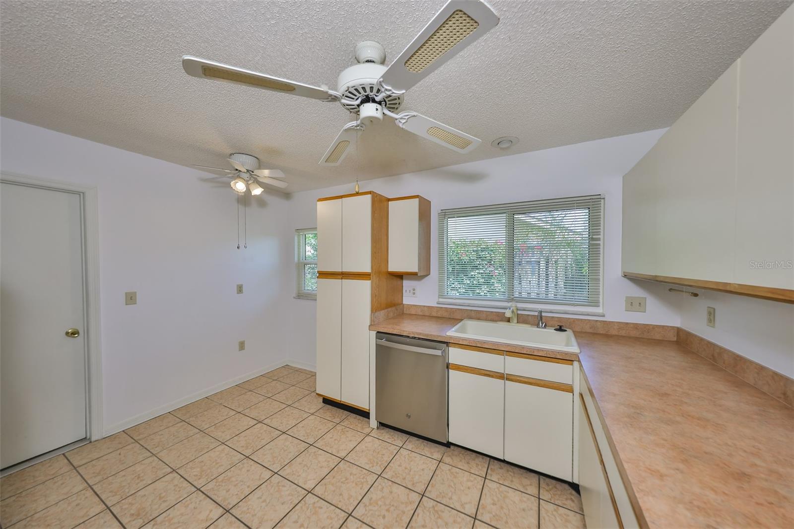 1617 COMFY CT, SUN CITY CENTER, FL, 33573