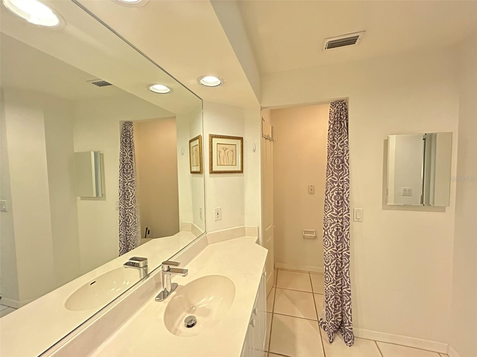 3803 54TH DR W #202, BRADENTON, FL, 34210