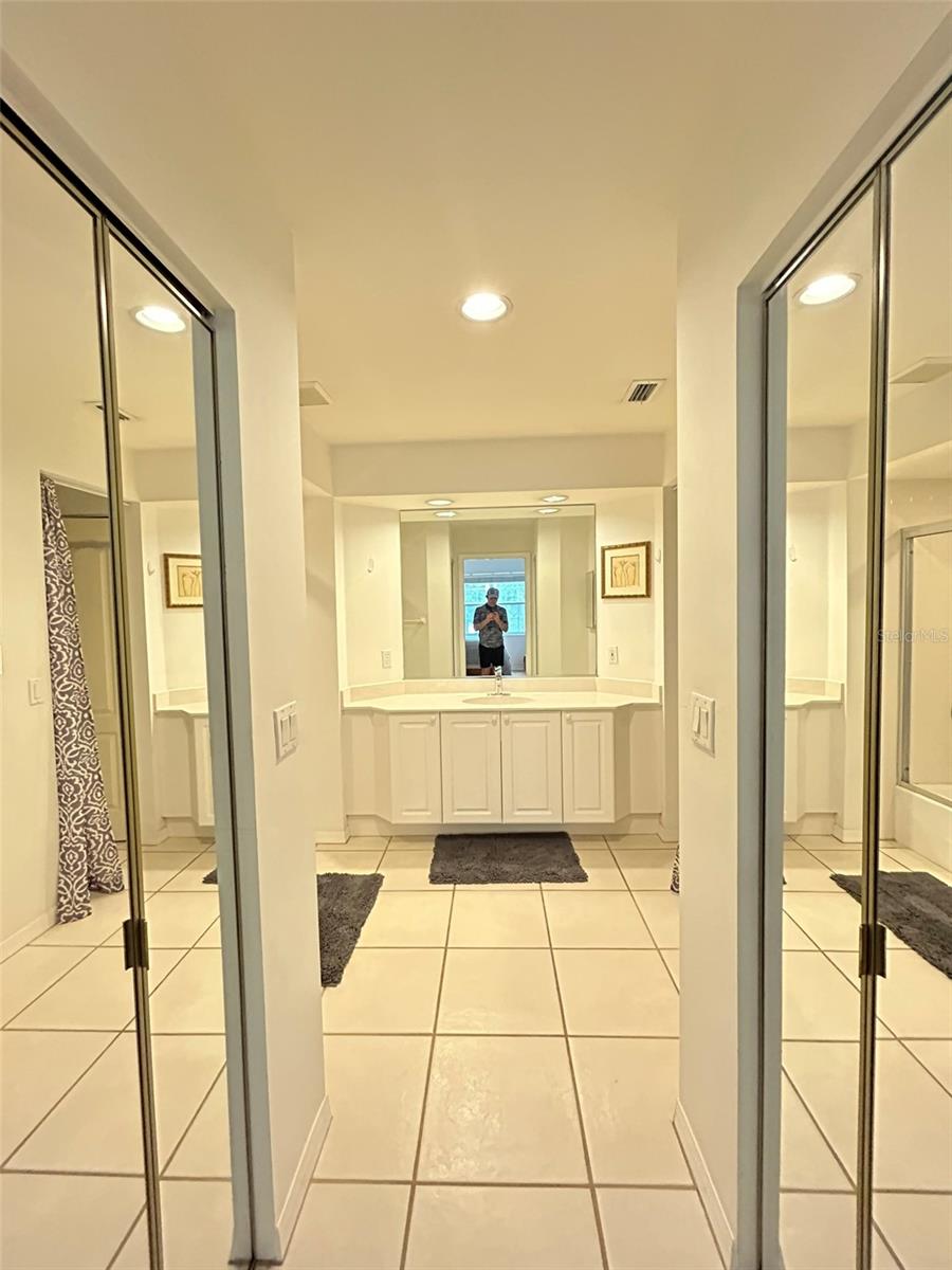 3803 54TH DR W #202, BRADENTON, FL, 34210