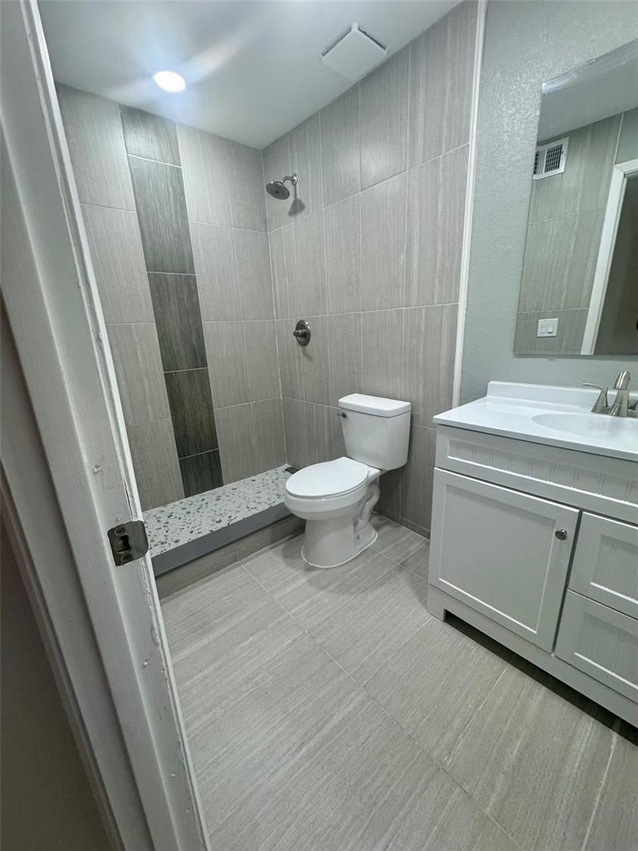 588 ORANGE DR #128, ALTAMONTE SPRINGS, FL, 32701