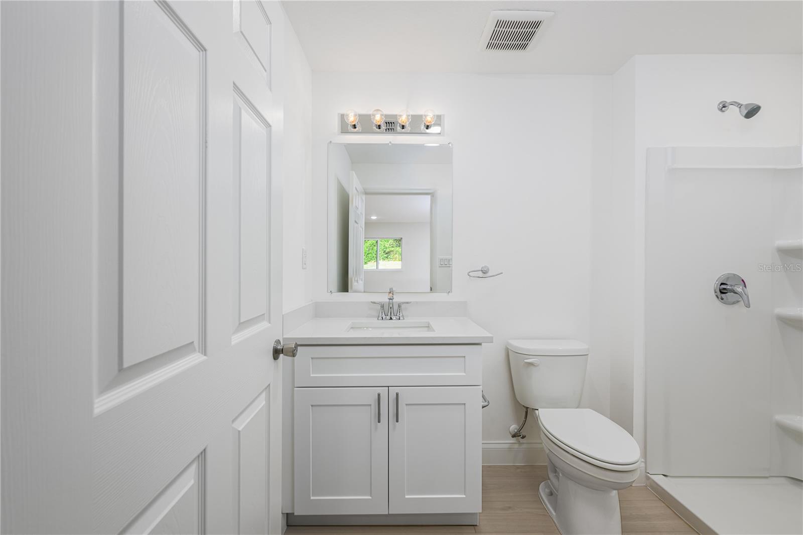 504 E HOWRY AVE, DELAND, FL, 32724