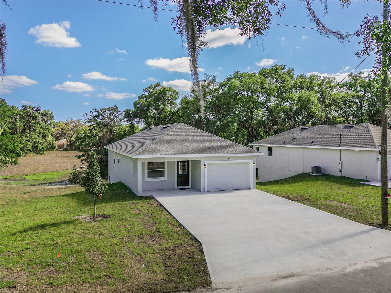 504 E HOWRY AVE, DELAND, FL, 32724