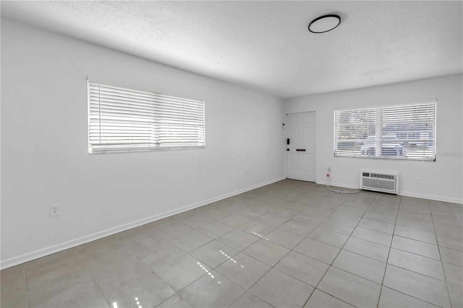 4444 SWIFT RD #25, SARASOTA, FL, 34231