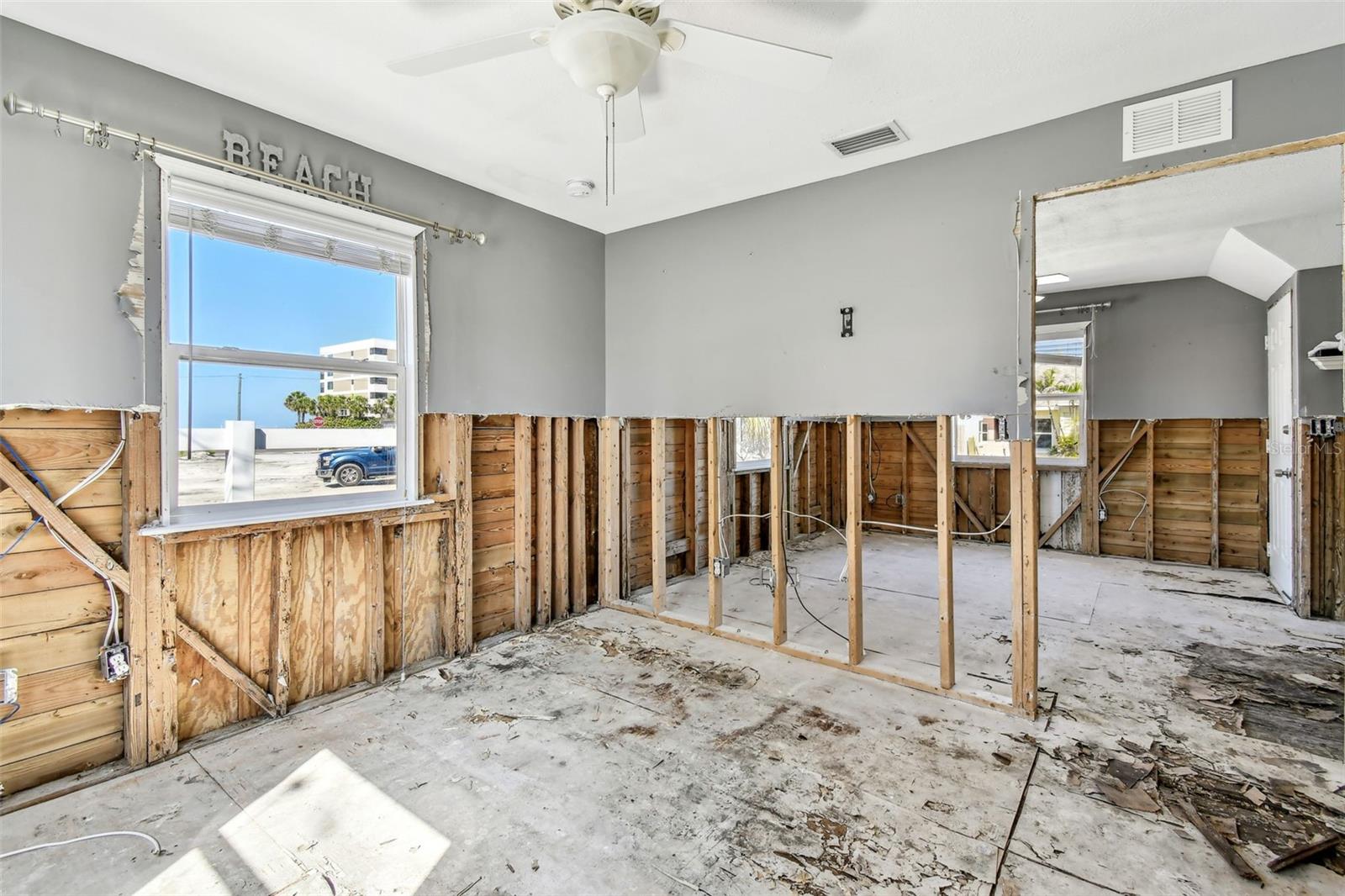 101 146TH AVE, MADEIRA BEACH, FL, 33708