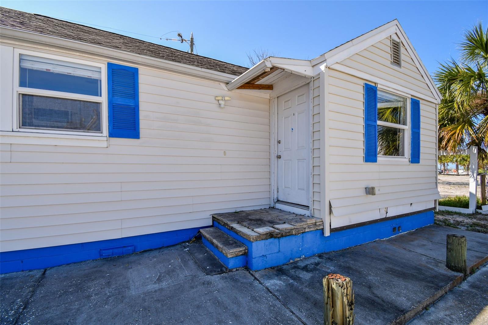 101 146TH AVE, MADEIRA BEACH, FL, 33708