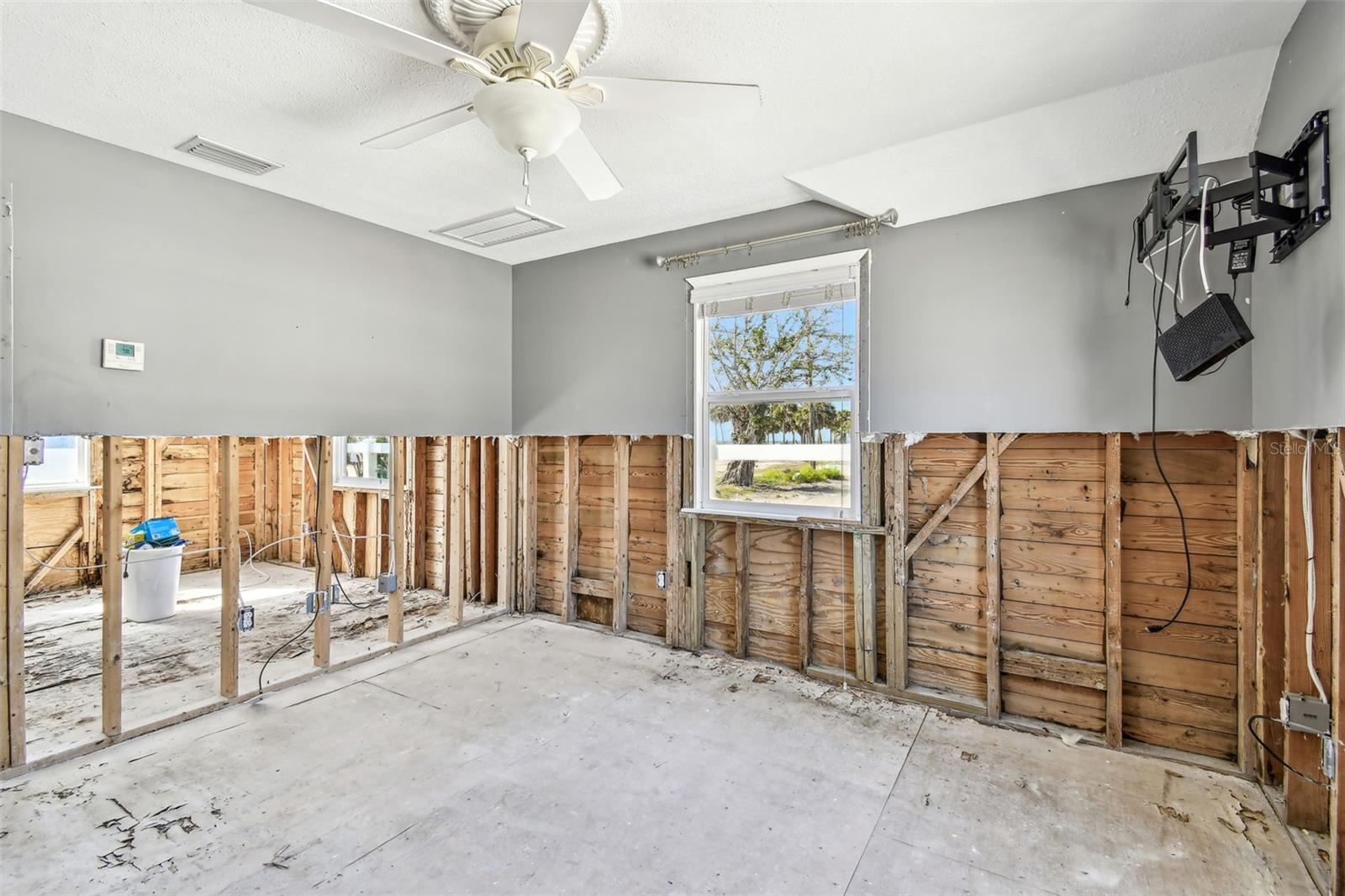 101 146TH AVE, MADEIRA BEACH, FL, 33708