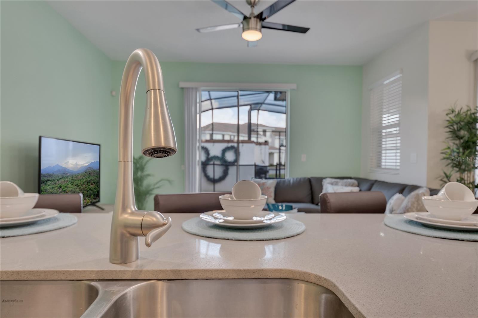 1557 SANDBAGGER DR, DAVENPORT, FL, 33896