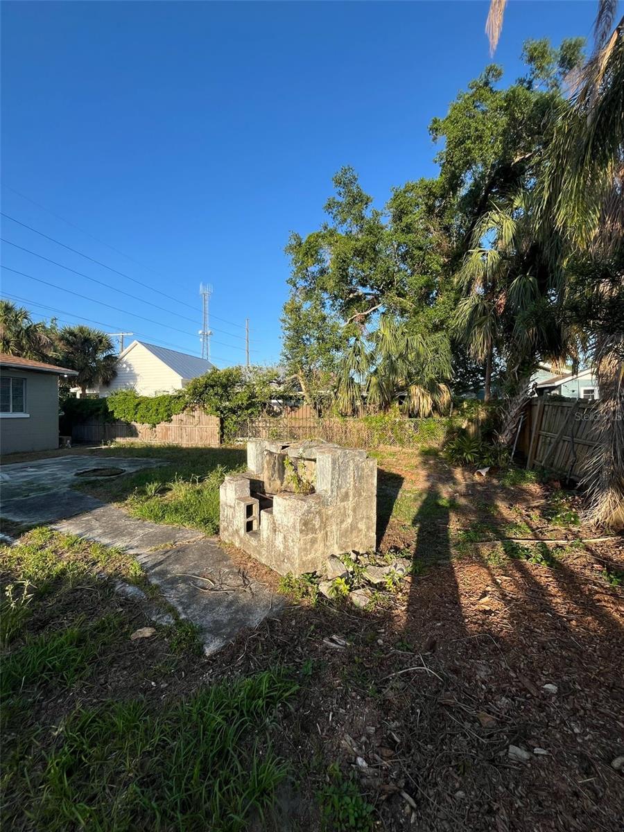 1013 E LAKE AVE, TAMPA, FL, 33605