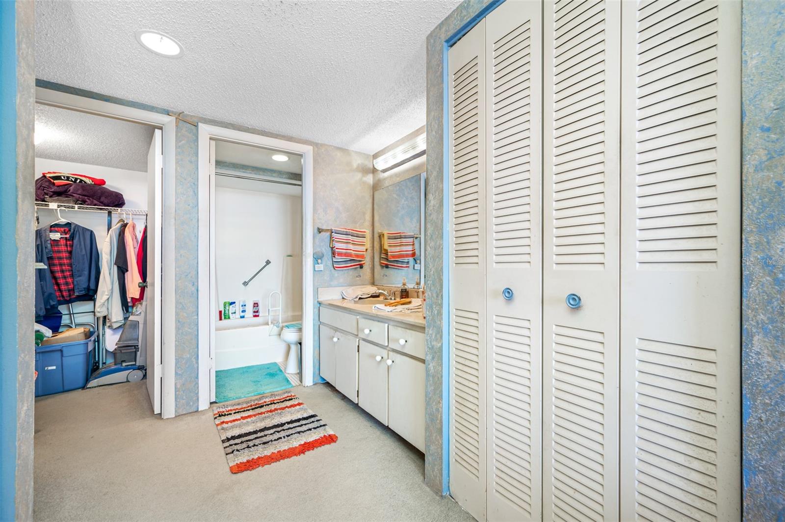 1 KEY CAPRI #608E, TREASURE ISLAND, FL, 33706