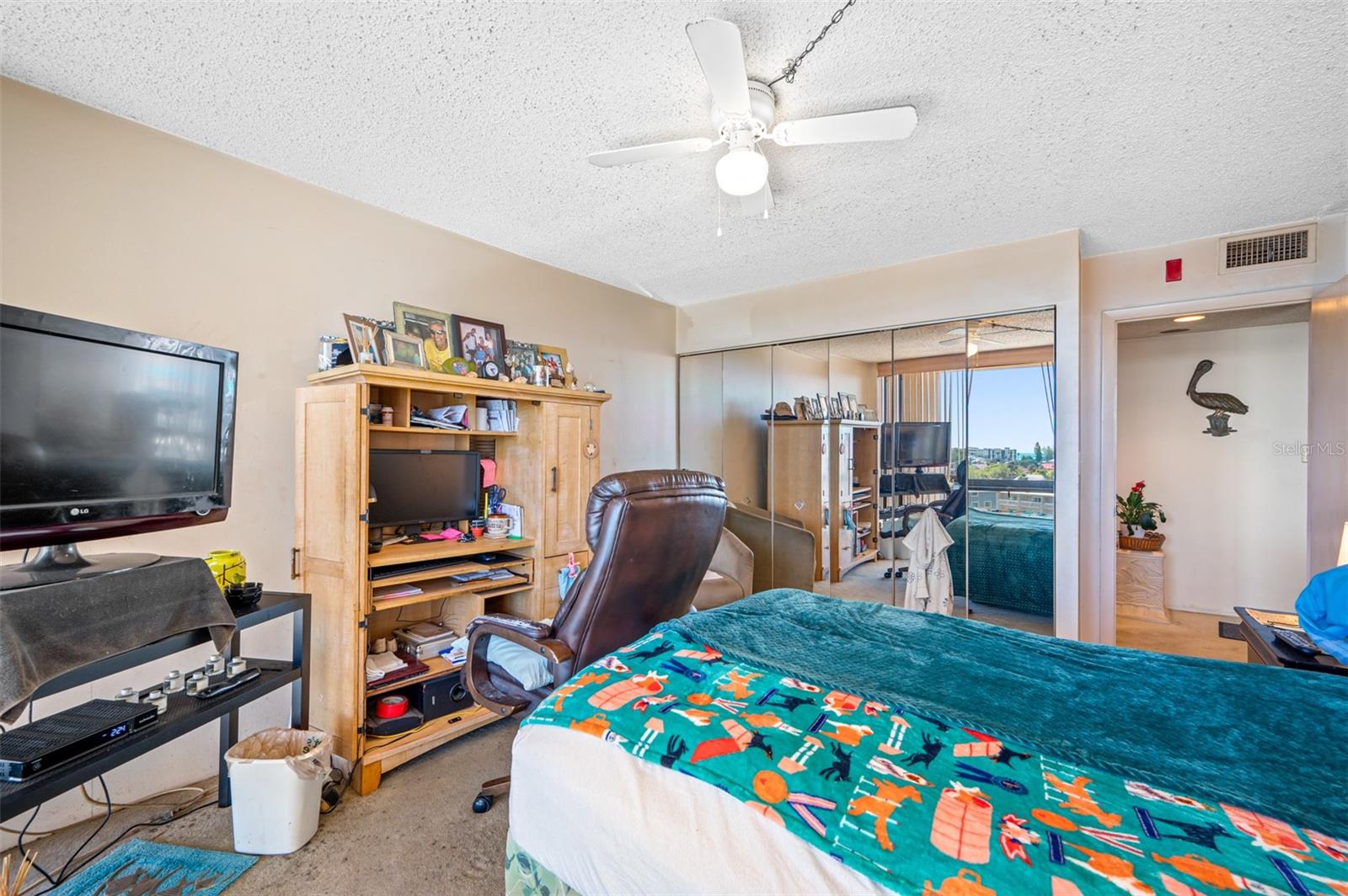 1 KEY CAPRI #608E, TREASURE ISLAND, FL, 33706