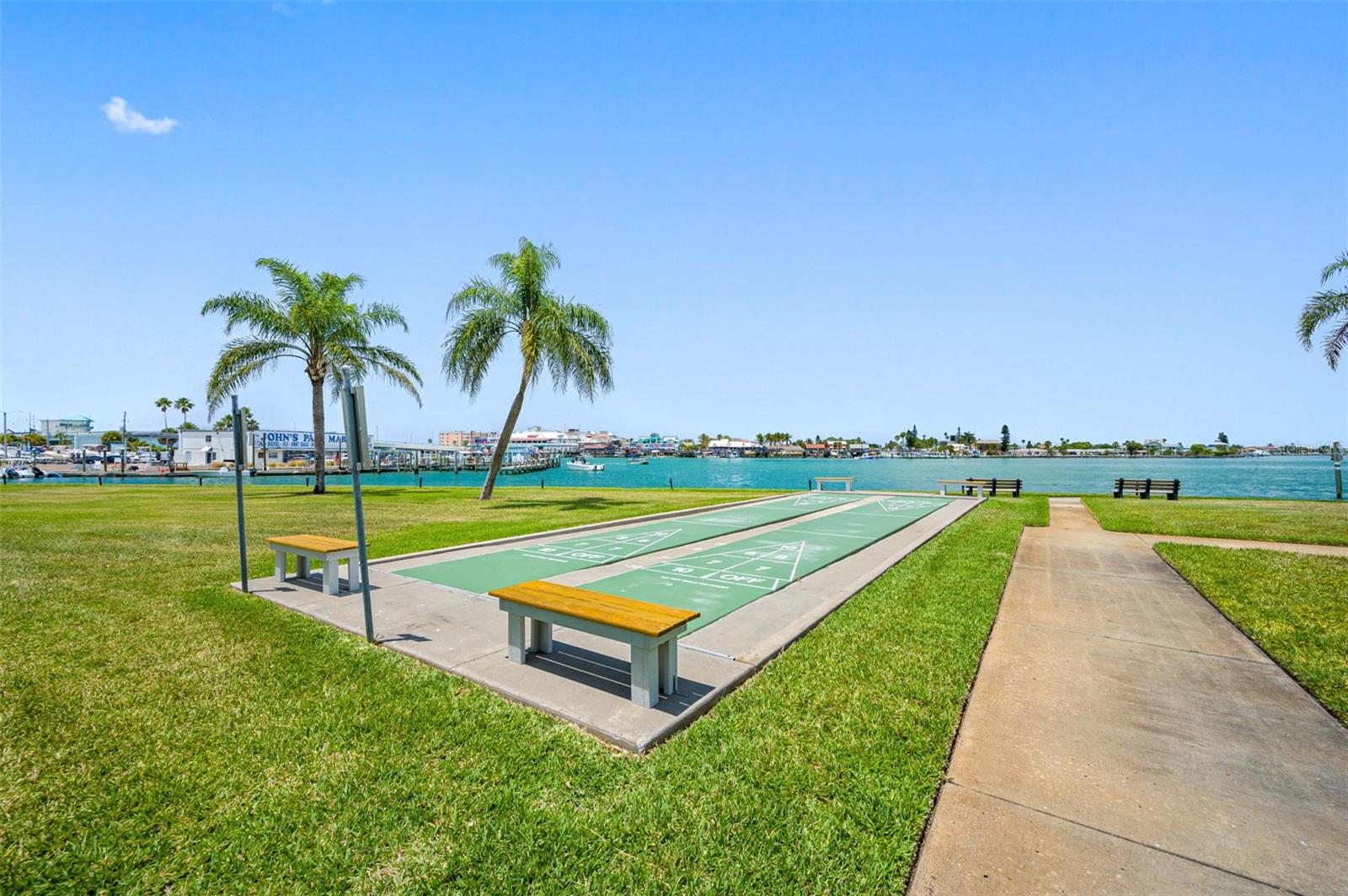 1 KEY CAPRI #608E, TREASURE ISLAND, FL, 33706