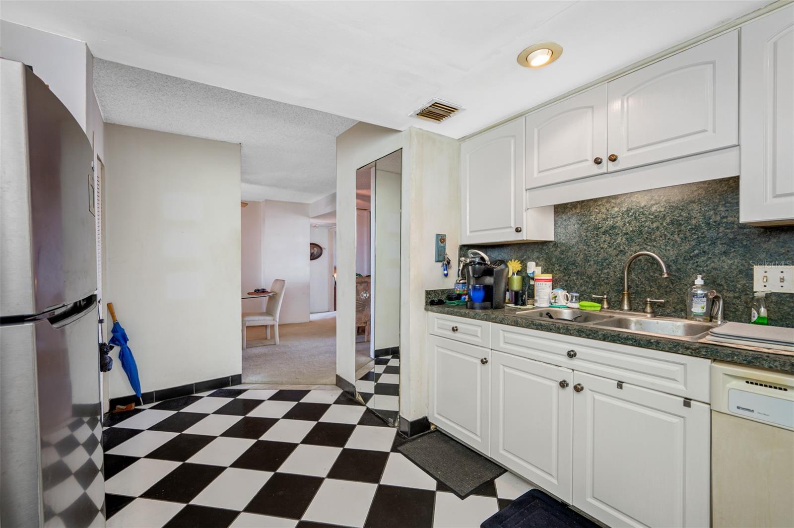 1 KEY CAPRI #608E, TREASURE ISLAND, FL, 33706