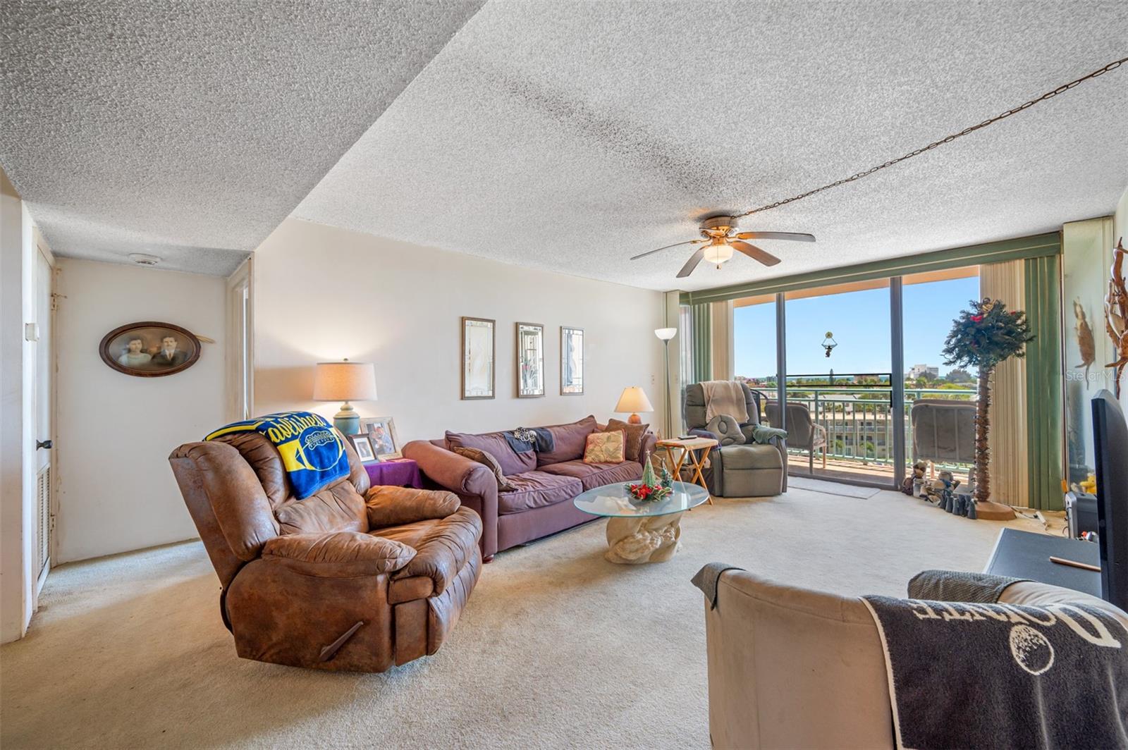 1 KEY CAPRI #608E, TREASURE ISLAND, FL, 33706