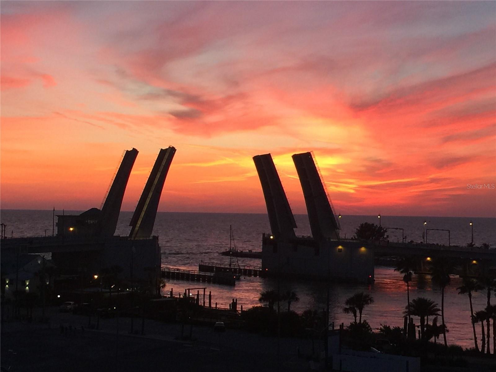 1 KEY CAPRI #608E, TREASURE ISLAND, FL, 33706