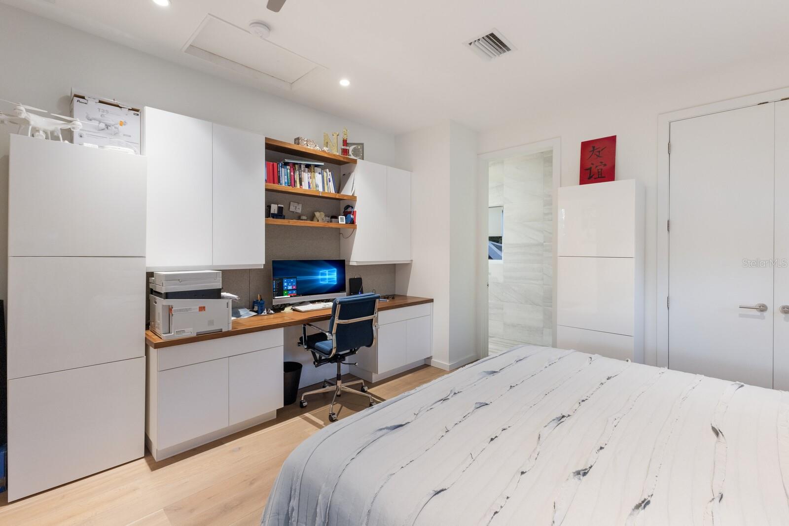 A4650032 Property Photo