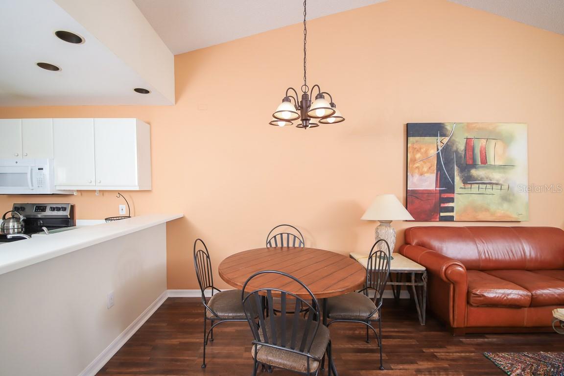 3605 54TH DR W #202, BRADENTON, FL, 34210