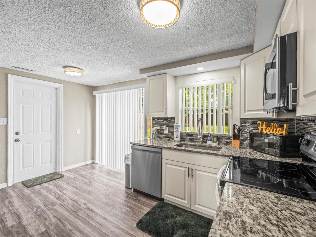 6627 MAIN ST, NEW PORT RICHEY, FL, 34653