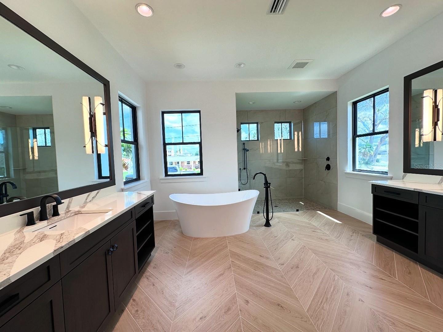 7125 WESTMORELAND DR, SARASOTA, FL, 34243