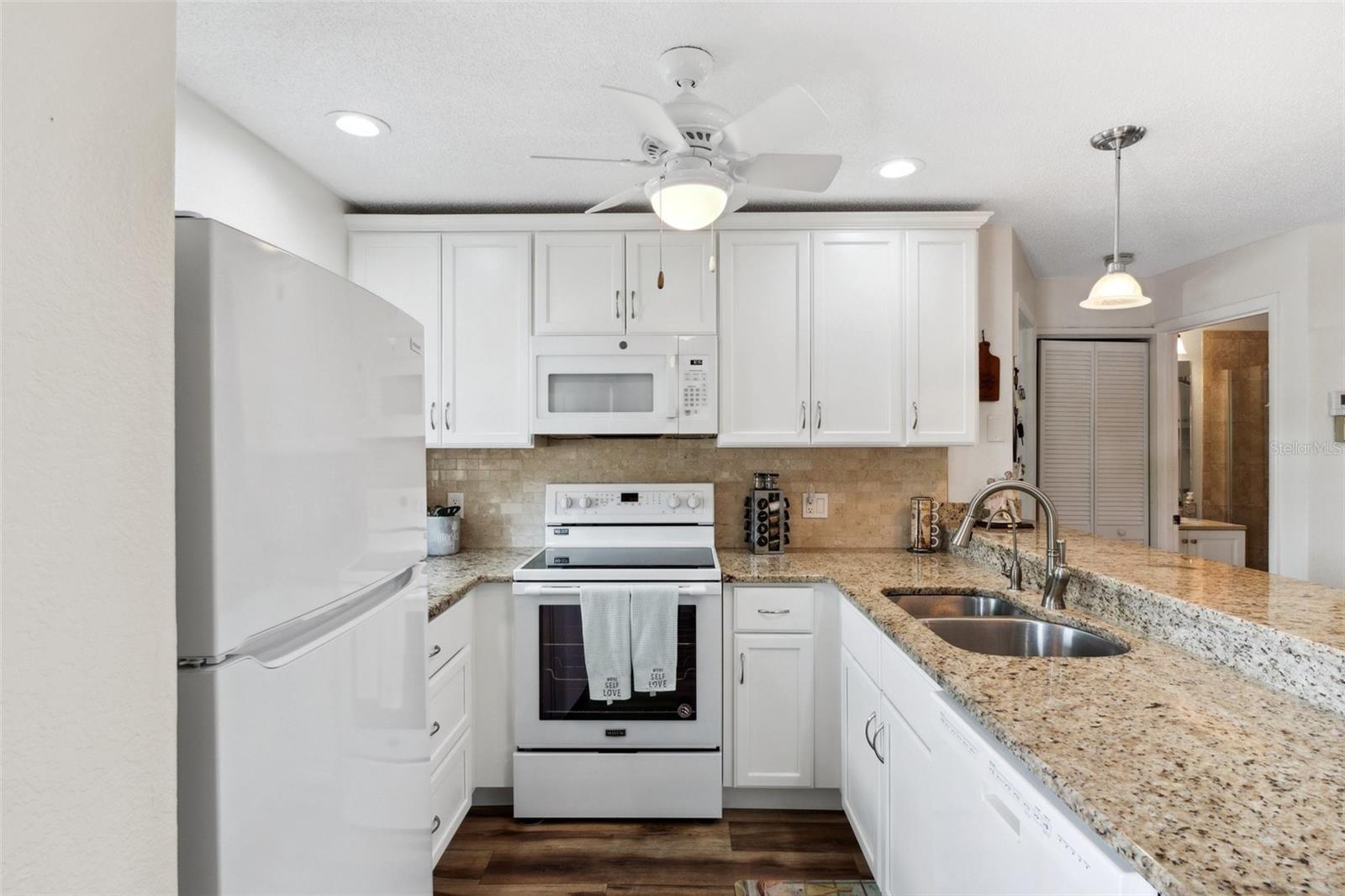 25100 SANDHILL BLVD #R201, PUNTA GORDA, FL, 33983